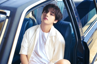 weverse_media_e78c8b8037604782be3d2fd88f5c2ae2913.jpg