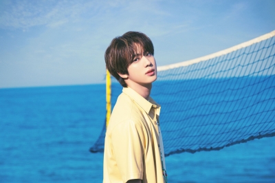 weverse_media_15ed025bb39e439293a8e7a7584b3b99780.jpg
