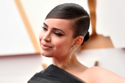 SofiaCarson_Oscars2022_03272022_001.jpg